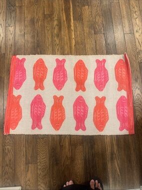 2’ x 3’ Pink & Coral Candy Fish Pattern indoor/outdoor Rug by Anthropologie NWOT